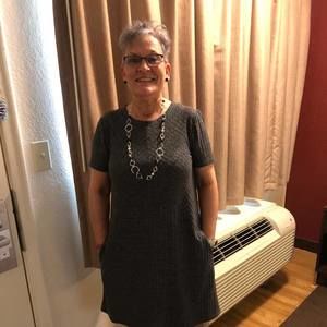 Meet your Posher, Jeanne